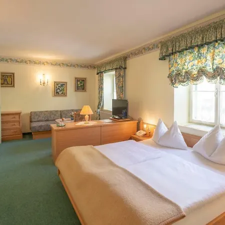 Zum Kirchenwirt-hofer Hotel