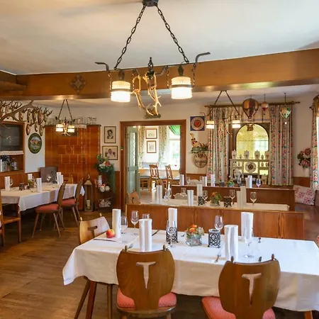 Zum Kirchenwirt-hofer Hotel